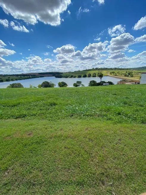 Foto 1 de Lote/Terreno à venda, 10m² em Rodovia, Sertanópolis