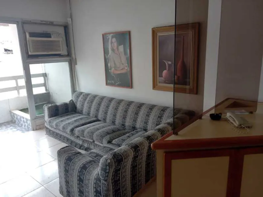 Foto 1 de Apartamento com 2 Quartos à venda, 70m² em Copacabana, Rio de Janeiro