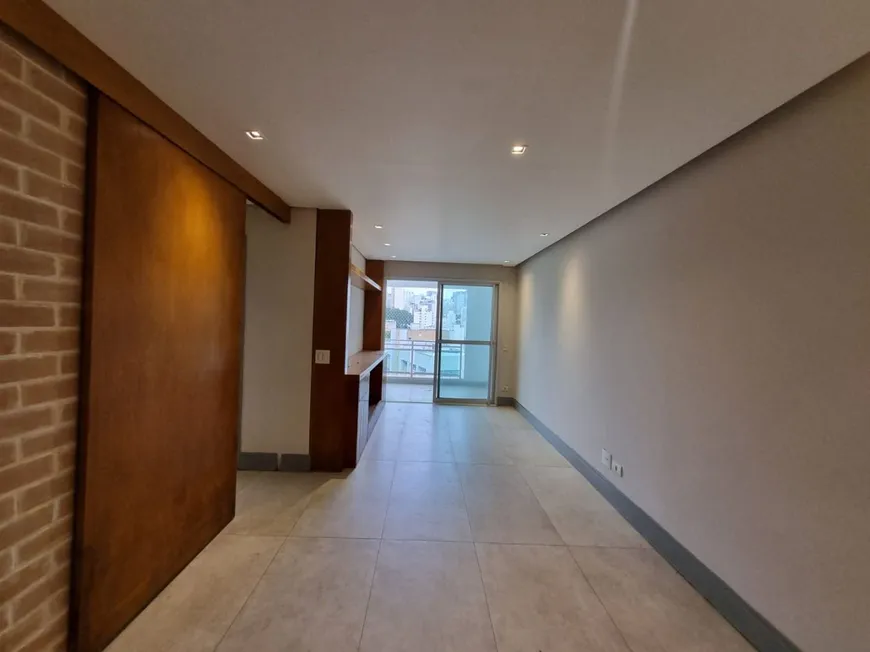 Foto 1 de Apartamento com 2 Quartos para alugar, 61m² em Bela Vista, São Paulo