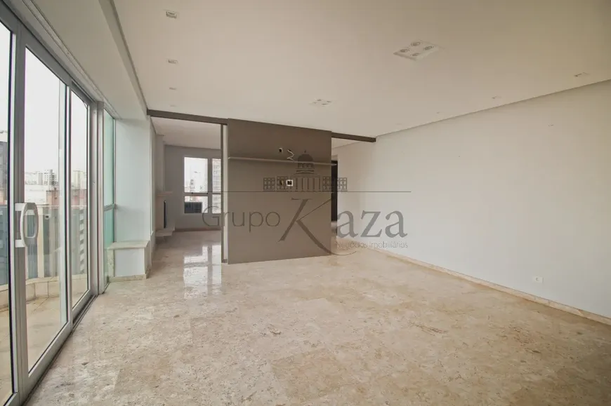 Foto 1 de Apartamento com 4 Quartos à venda, 250m² em Vila Nova Conceição, São Paulo