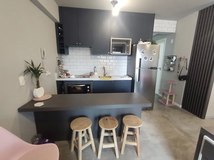 Foto 1 de Apartamento com 1 Quarto à venda, 31m² em Água Verde, Curitiba