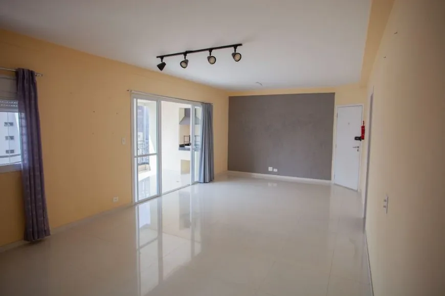 Foto 1 de Apartamento com 2 Quartos à venda, 126m² em Moema, São Paulo