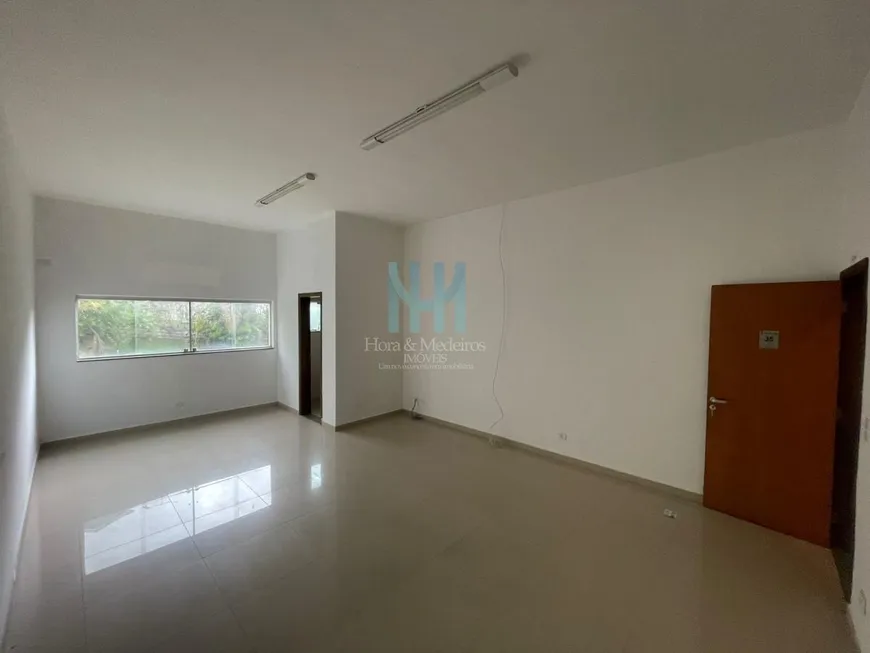 Foto 1 de Sala Comercial para alugar, 30m² em Vila Pedroso, Arujá