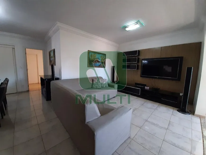 Foto 1 de Apartamento com 3 Quartos à venda, 140m² em Vila Oswaldo, Uberlândia