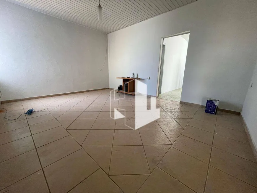 Foto 1 de Casa com 3 Quartos para alugar, 250m² em Centro, Jaú