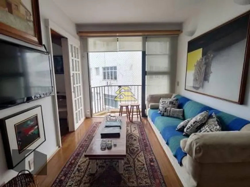 Foto 1 de Apartamento com 2 Quartos à venda, 70m² em Lagoa, Rio de Janeiro