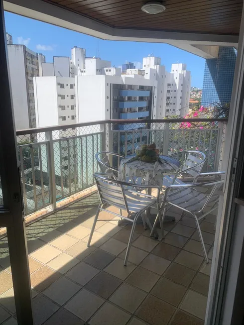 Foto 1 de Apartamento com 4 Quartos à venda, 140m² em Caminho Das Árvores, Salvador