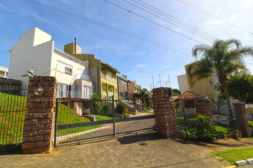 Foto 1 de Casa de Condomínio com 3 Quartos à venda, 170m² em Vila Nova, Porto Alegre