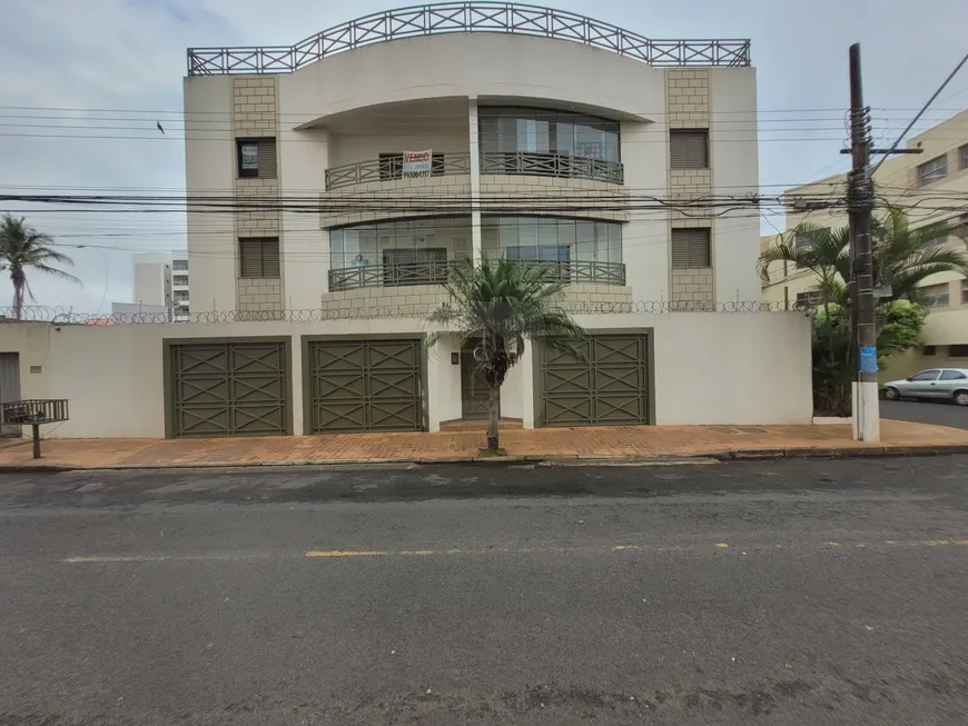 Foto 1 de Apartamento com 2 Quartos à venda, 78m² em Saraiva, Uberlândia