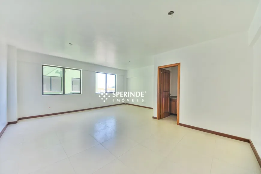 Foto 1 de Sala Comercial para alugar, 125m² em Passo D areia, Porto Alegre