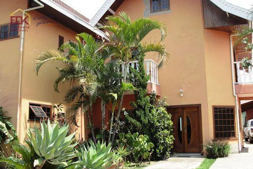 Foto 1 de Casa com 4 Quartos para venda ou aluguel, 320m² em Jardim Residencial Doutor Lessa, Pindamonhangaba