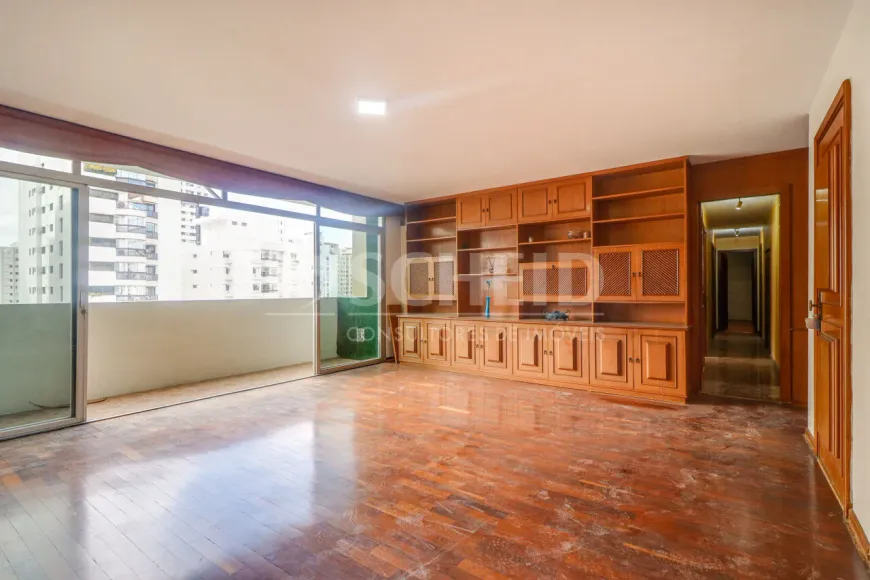 Foto 1 de Apartamento com 4 Quartos à venda, 210m² em Brooklin, São Paulo