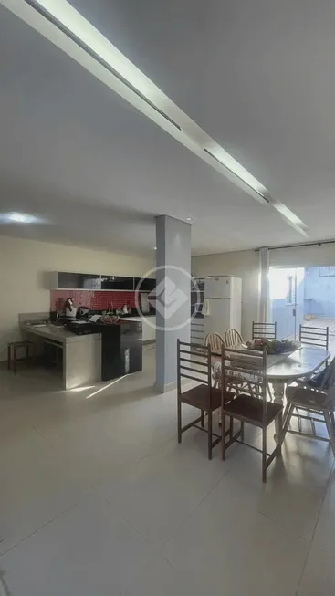 Foto 1 de Casa com 3 Quartos à venda, 180m² em Alto Umuarama, Uberlândia