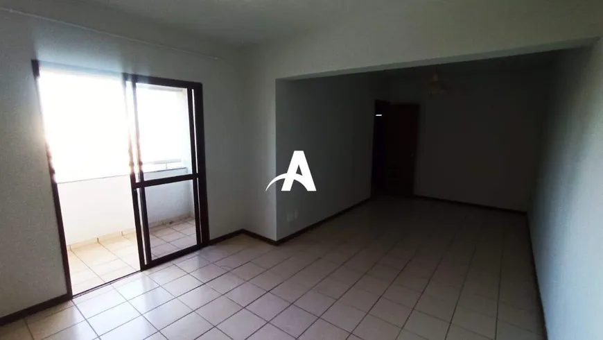 Foto 1 de Apartamento com 3 Quartos à venda, 82m² em Centro, Uberlândia