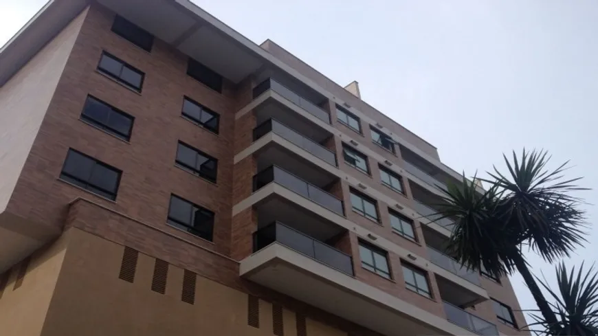 Foto 1 de Apartamento com 2 Quartos à venda, 76m² em Coronel Veiga, Petrópolis