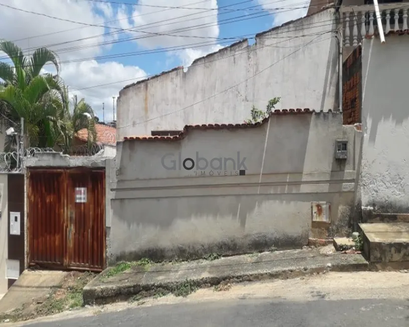 Foto 1 de Lote/Terreno à venda, 250m² em Vila Guilhermina, Montes Claros