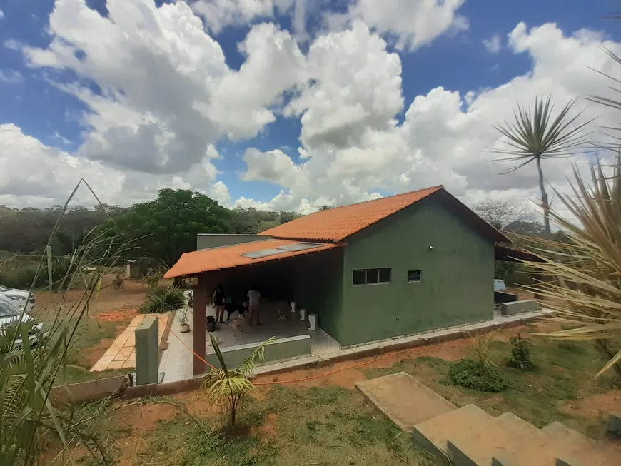 Foto 1 de Fazenda/Sítio com 2 Quartos à venda, 60000m² em Jardim Roriz, Brasília