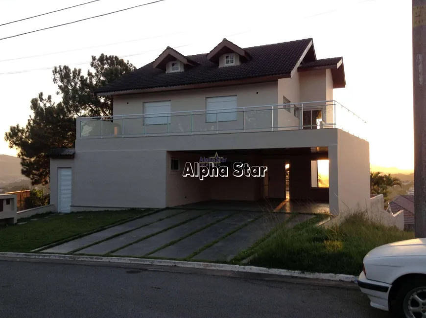 Foto 1 de Casa de Condomínio com 4 Quartos à venda, 400m² em Alphaville, Santana de Parnaíba