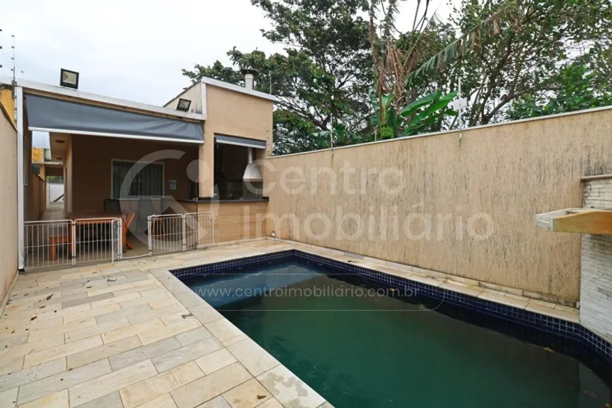 Foto 1 de Casa com 2 Quartos à venda, 76m² em Jardim Brasil , Peruíbe