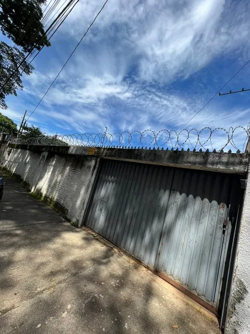 Foto 1 de Casa com 3 Quartos à venda, 210m² em Jardim Santo Antônio, Goiânia