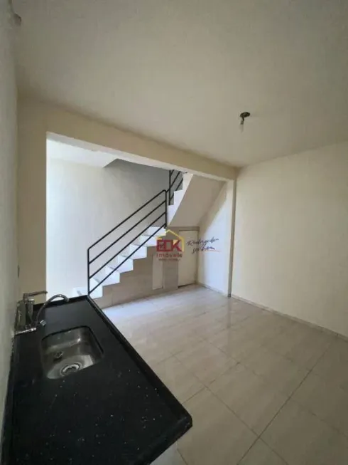 Foto 1 de Sobrado com 4 Quartos à venda, 125m² em Mombaça, Pindamonhangaba