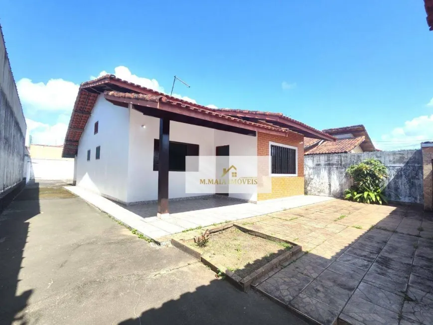 Foto 1 de Casa com 3 Quartos à venda, 120m² em Balneário Stella Maris, Peruíbe