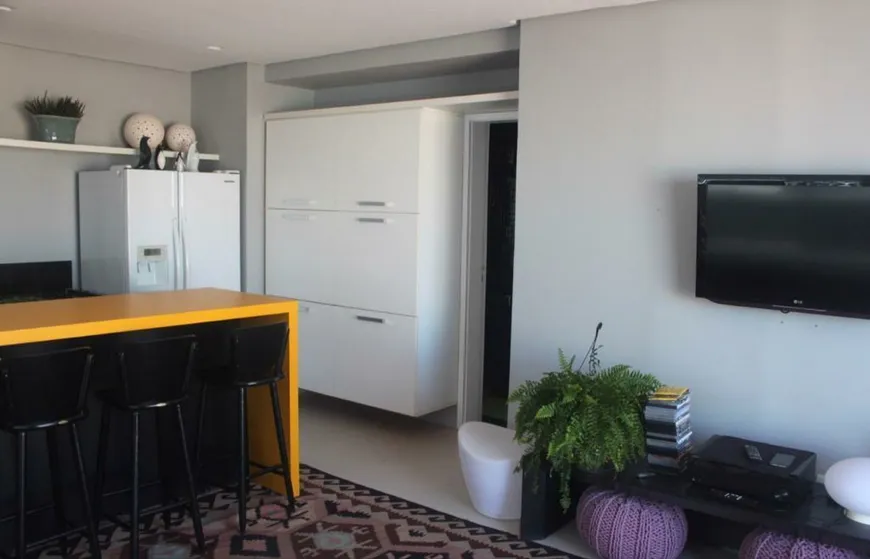 Foto 1 de Apartamento com 4 Quartos à venda, 330m² em Jardim Apipema, Salvador