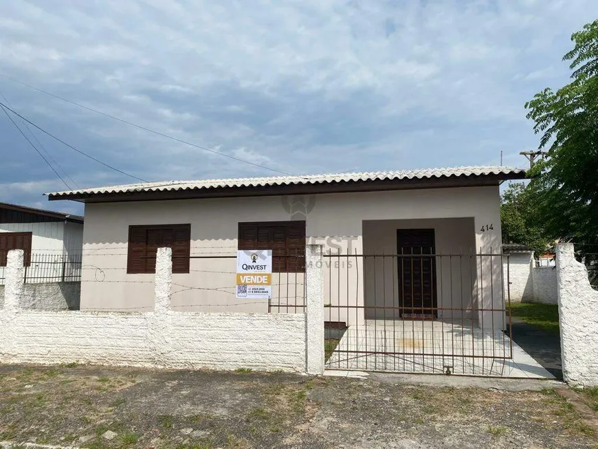 Foto 1 de Casa com 2 Quartos à venda, 80m² em Urussanguinha, Araranguá