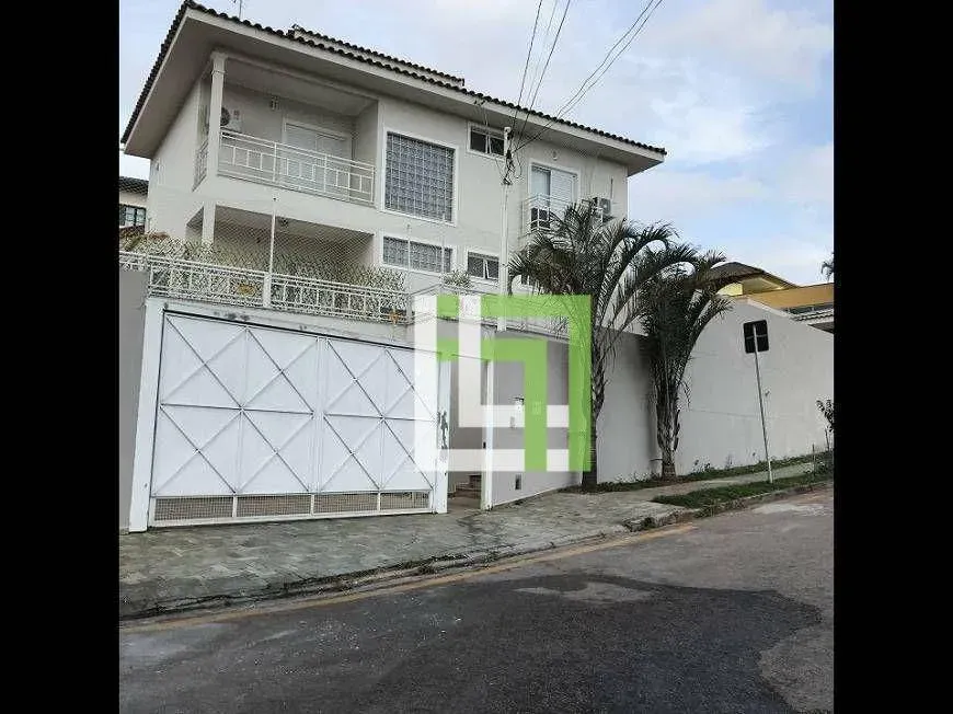 Foto 1 de Sobrado com 3 Quartos à venda, 270m² em Jardim Ana Maria, Jundiaí