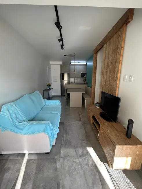 Foto 1 de Apartamento com 3 Quartos para alugar, 70m² em Pinheiros, São Paulo