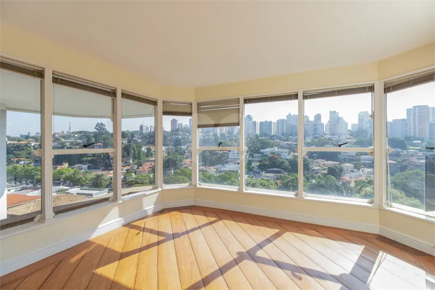 Foto 1 de Apartamento com 3 Quartos à venda, 347m² em Higienópolis, São Paulo