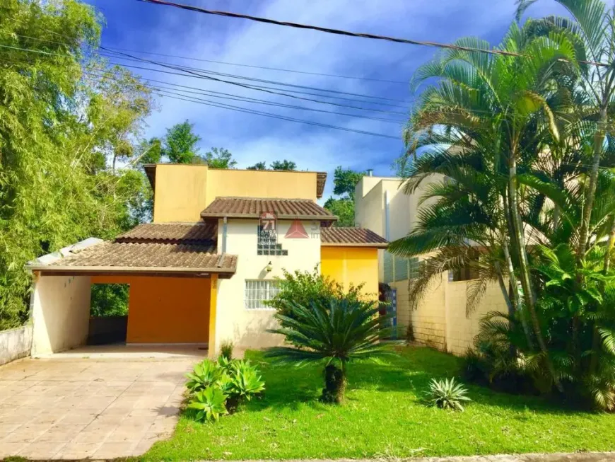 Foto 1 de Casa com 5 Quartos à venda, 160m² em Massaguaçu, Caraguatatuba