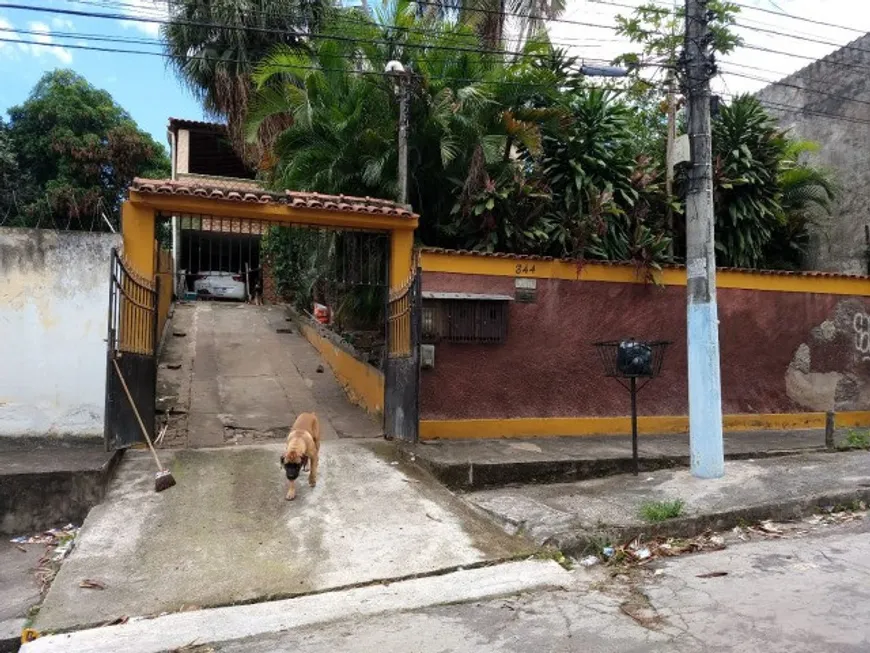Foto 1 de Casa com 3 Quartos à venda, 400m² em Trindade, São Gonçalo