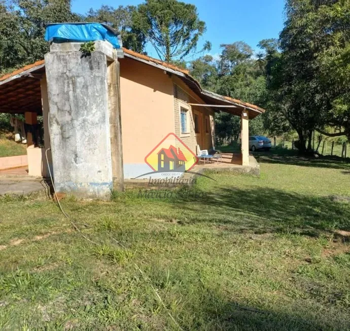 Foto 1 de Fazenda/Sítio com 3 Quartos à venda, 118m² em Sete Voltas, Taubaté