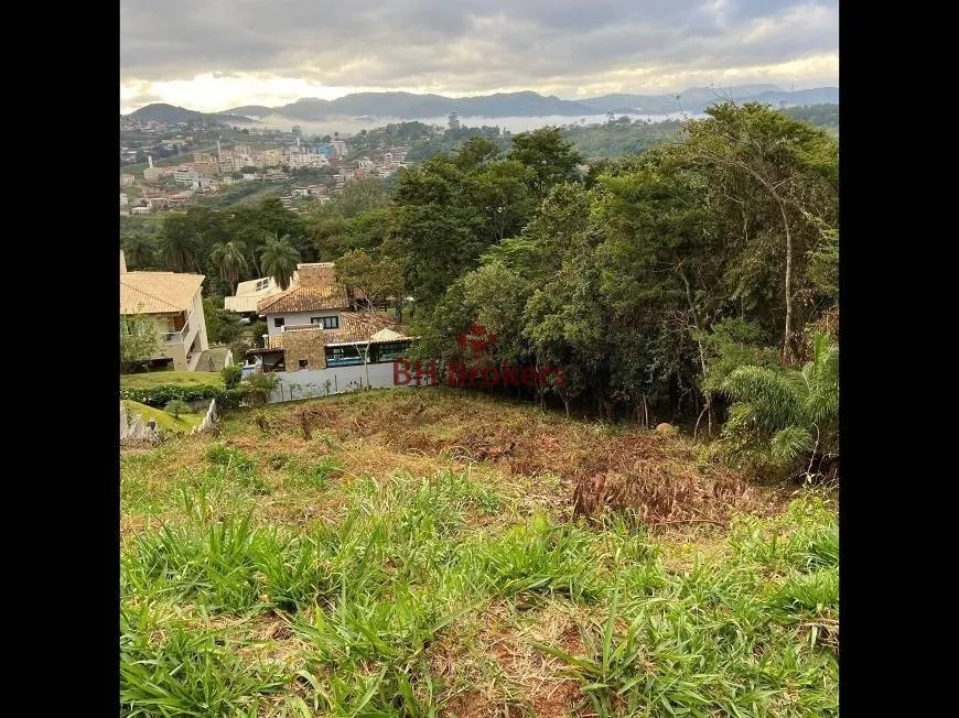 Foto 1 de Lote/Terreno à venda, 810m² em Veredas das Geraes, Nova Lima