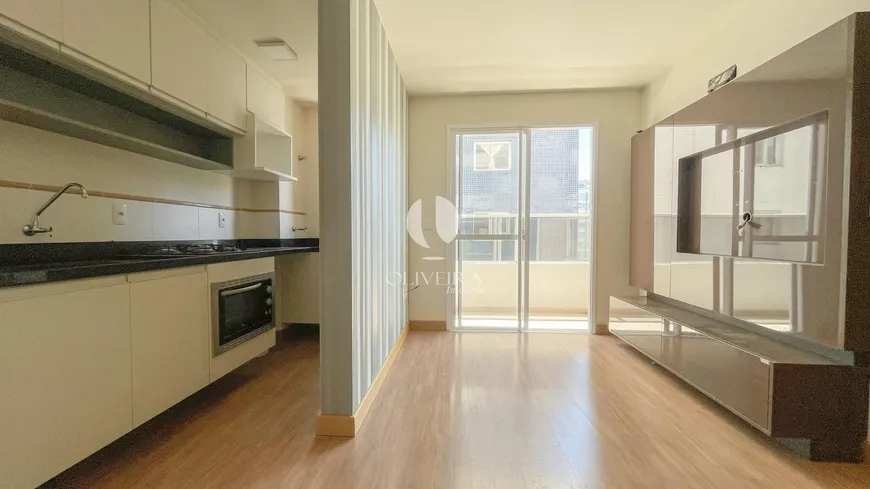 Foto 1 de Apartamento com 1 Quarto à venda, 34m² em Centro, Santa Maria