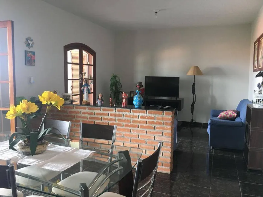 Foto 1 de Casa com 3 Quartos à venda, 205m² em Jardim Prestes de Barros, Sorocaba