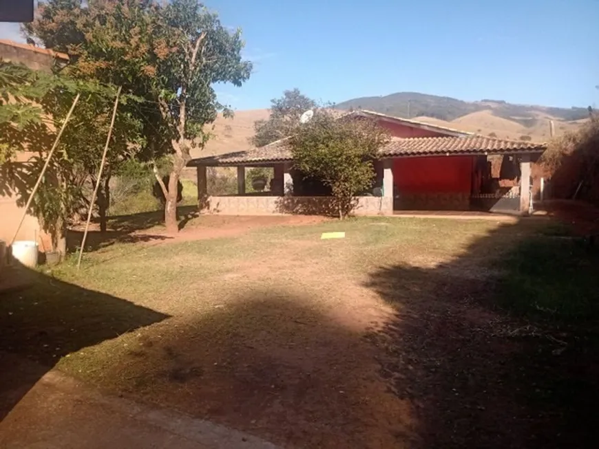 Foto 1 de Fazenda/Sítio com 3 Quartos à venda, 87m² em Area Rural de Taubate, Taubaté