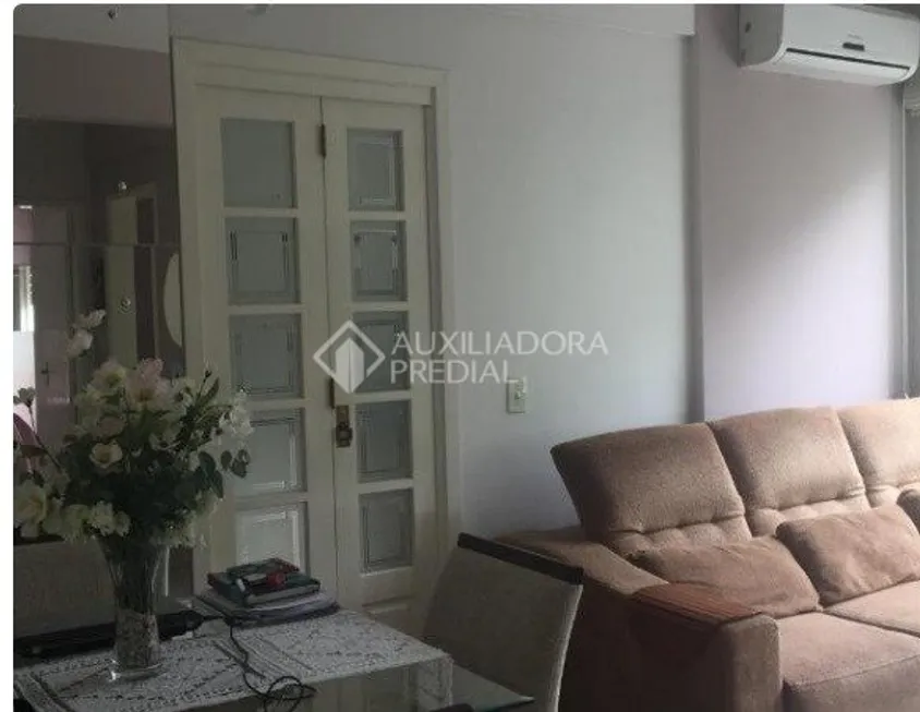 Foto 1 de Apartamento com 2 Quartos à venda, 62m² em Cavalhada, Porto Alegre