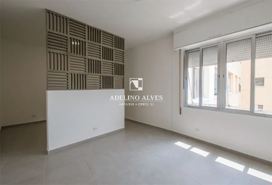Foto 1 de Apartamento com 1 Quarto para alugar, 30m² em República, São Paulo