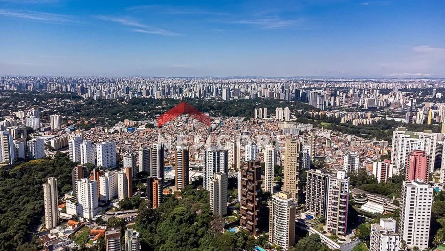 Foto 1 de Apartamento com 3 Quartos à venda, 150m² em Morumbi, São Paulo