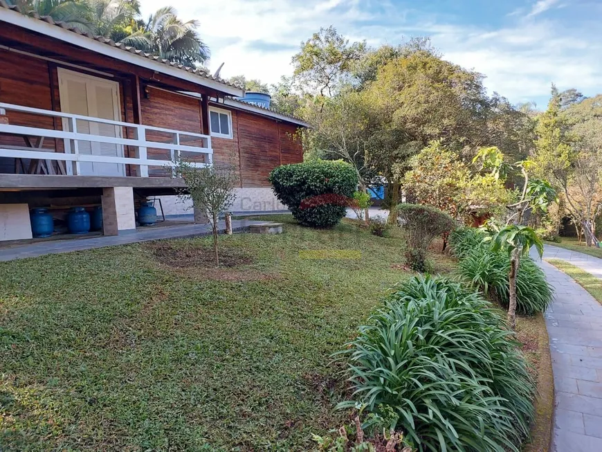 Foto 1 de Fazenda/Sítio com 4 Quartos à venda, 400m² em Jardim Colibri, Cotia