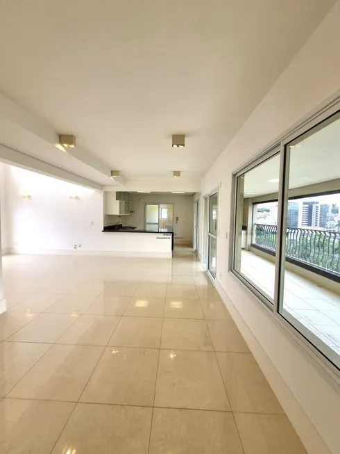 Foto 1 de Apartamento com 4 Quartos para alugar, 186m² em Cambuí, Campinas
