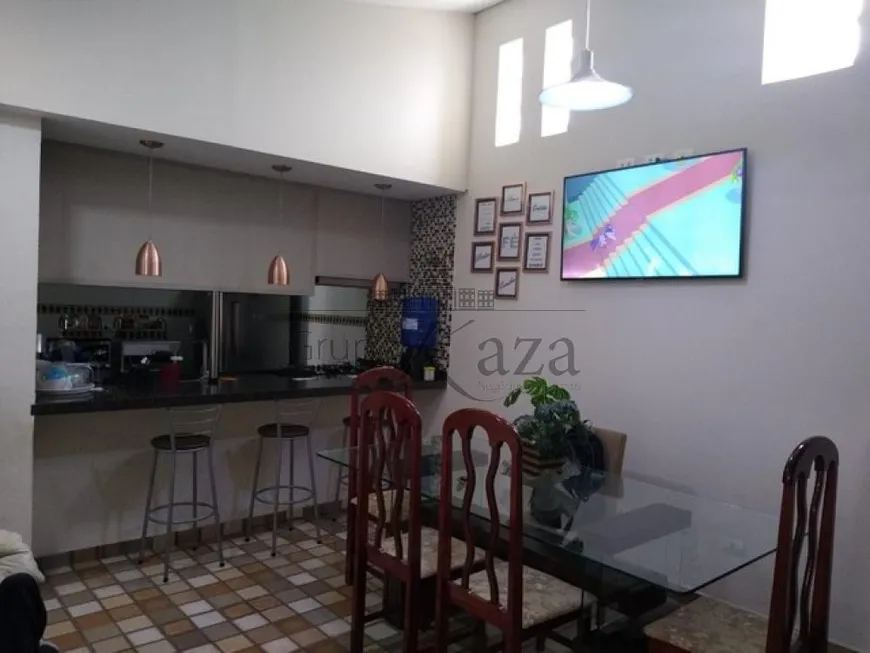 Foto 1 de Casa de Condomínio com 2 Quartos à venda, 80m² em Jardim Marcondes, Jacareí