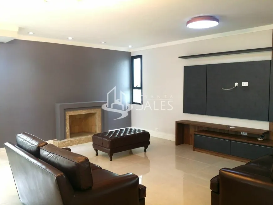 Foto 1 de Apartamento com 3 Quartos para alugar, 235m² em Moema, São Paulo