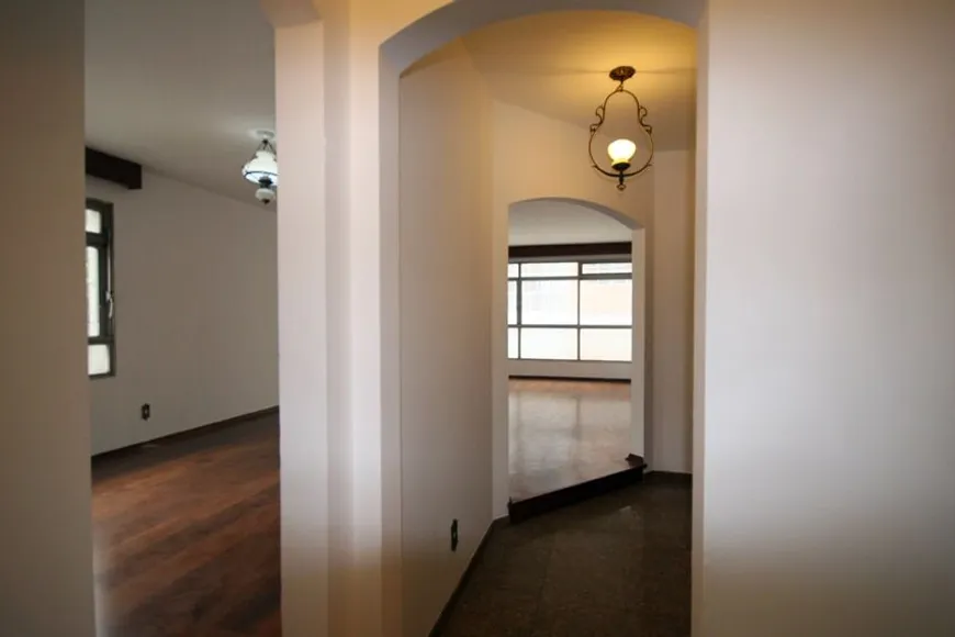 Foto 1 de Apartamento com 3 Quartos para alugar, 180m² em Consolação, São Paulo