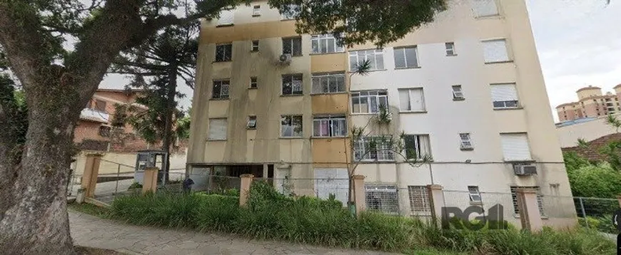 Foto 1 de Apartamento com 1 Quarto à venda, 40m² em Teresópolis, Porto Alegre