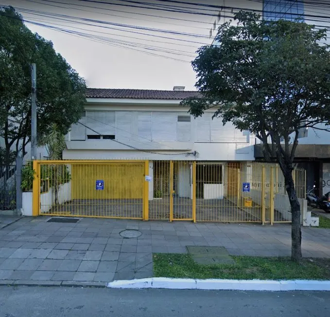 Foto 1 de Casa com 5 Quartos para alugar, 450m² em São João, Porto Alegre