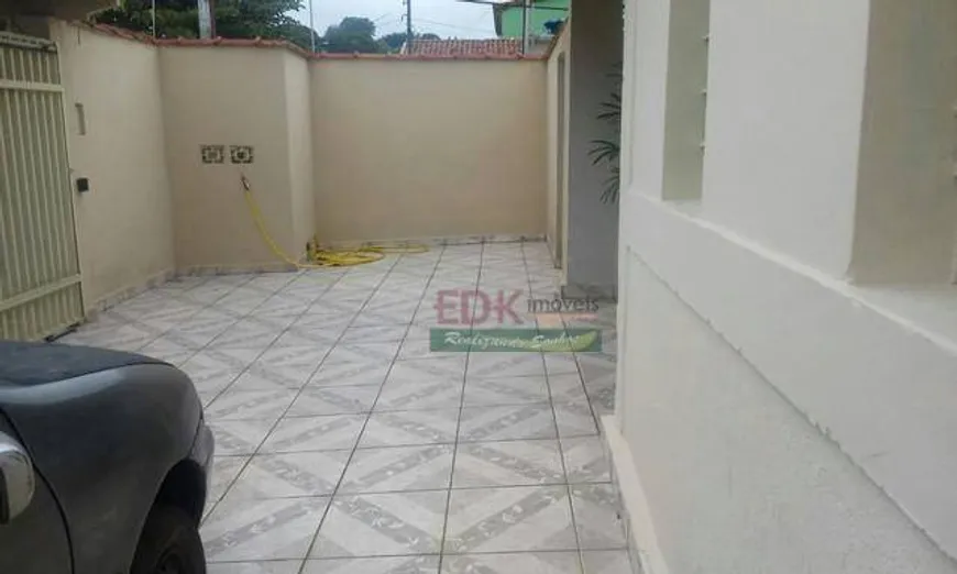 Foto 1 de Casa com 3 Quartos à venda, 95m² em Vila Jaboticabeira, Taubaté