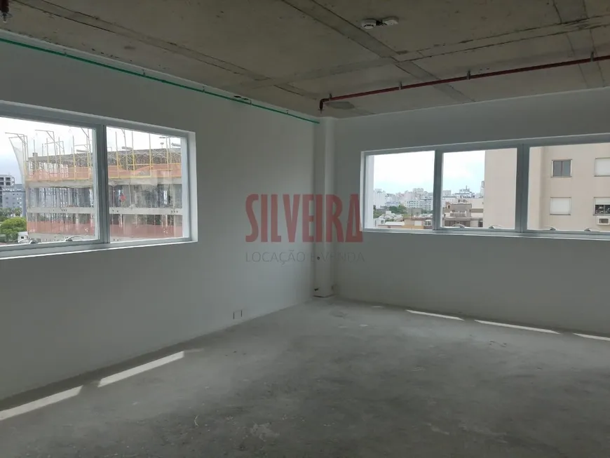 Foto 1 de Sala Comercial para alugar, 43m² em Santana, Porto Alegre